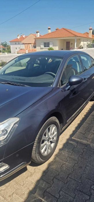 Luxuoso Citroën c5 automático