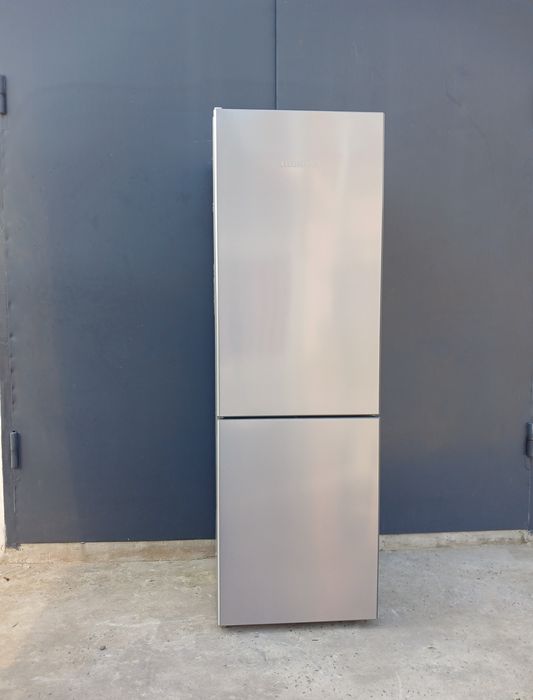 Холодильник з морозильною камерою LIEBHERR CNPel 4313, стан нового