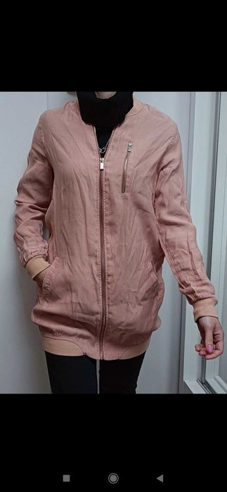 Nowa bluza pudrowa Bershka kurteczka wiosenna kurtka wiatrówka 36 s