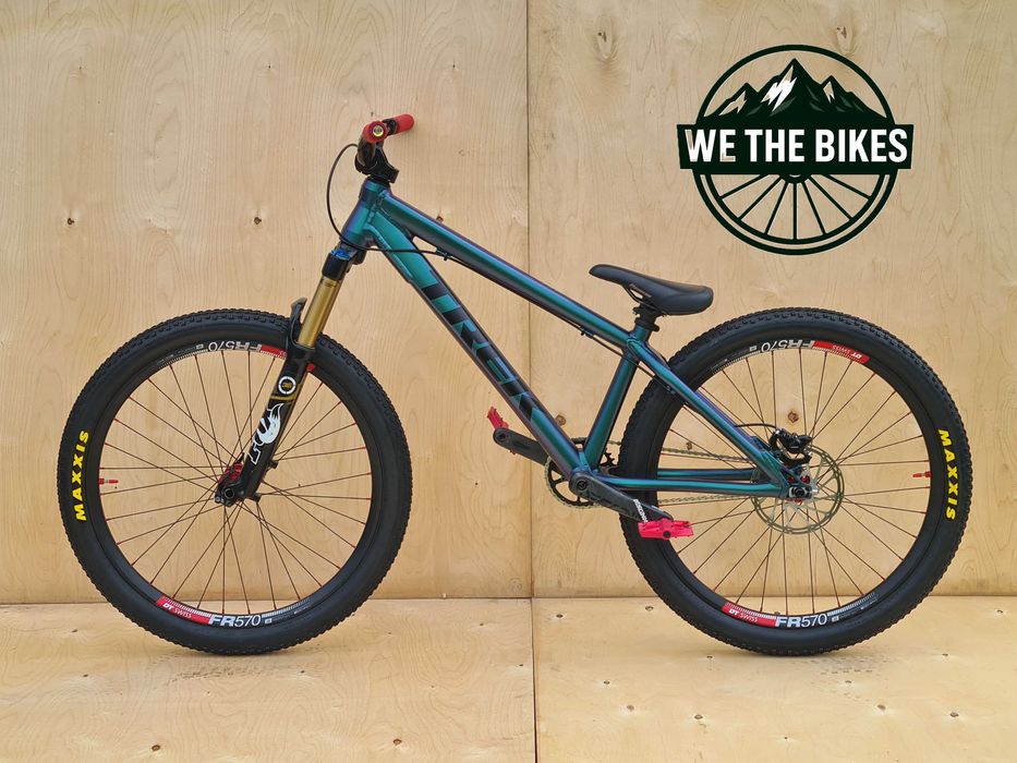 Dirt Jump Trek Ticket Slopestyle MEGA DIRT Opalizujący Trek Ticket