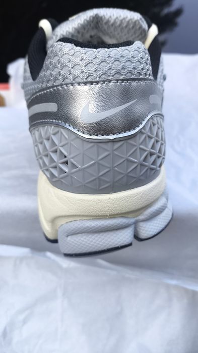 Nike Zoom Vomero 5