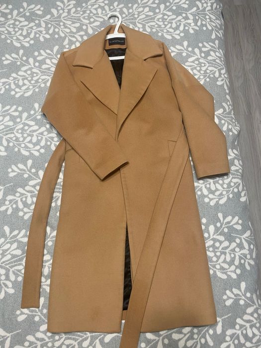 Пальто беж класика