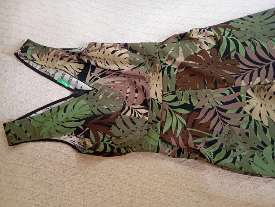 BENETTON M elegancki kombinezon tropikalny wzór liście szerokie nogawk