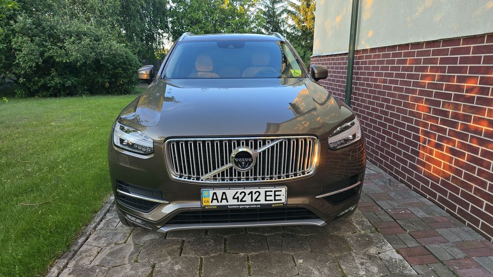 Volvo XC90 2.0 дизель автомат