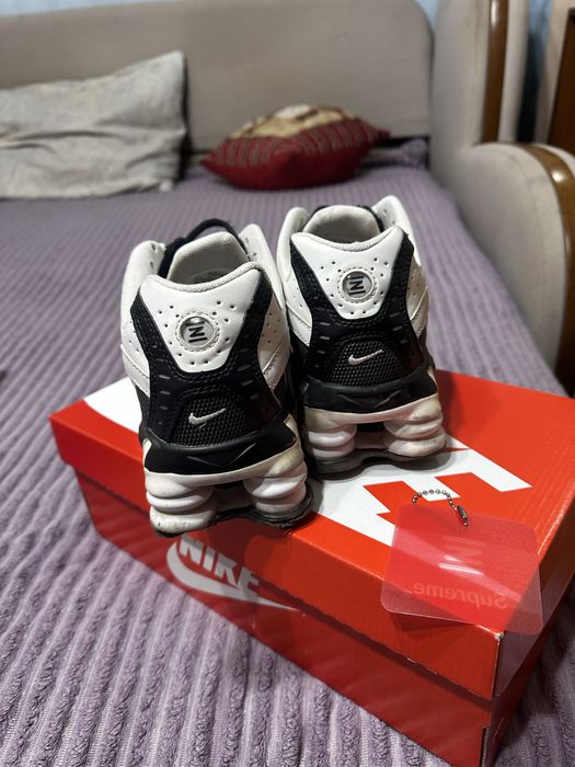 nike shox ride2 x supreme