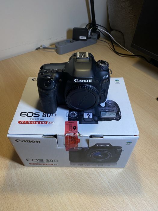 Canon 80D + lentes e acessorios