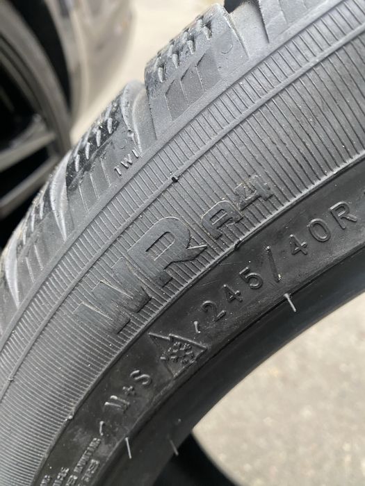 245/40 R18 Nokian WR шина 1 шт зимняя.