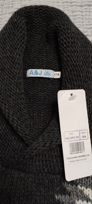 Camisola de lã
Tam 12 anos