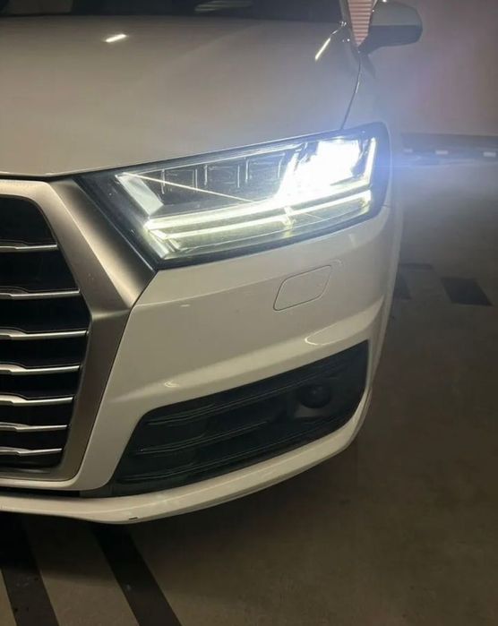 Audi Q7 2018 року