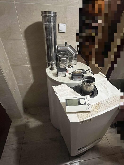 Piec gazowy Buderus, bojler na ciepła wodę, sterownik