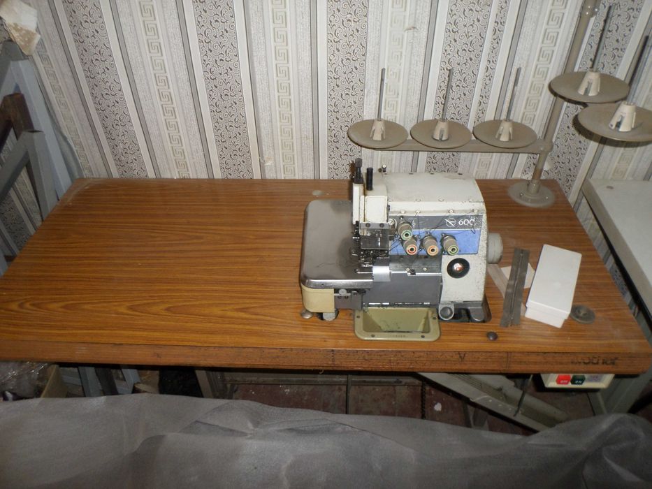 Продам швейную машинку и оверлок Brother