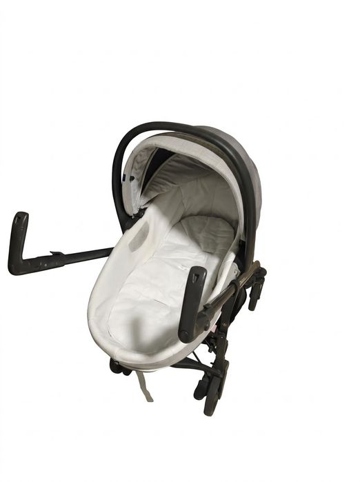 Trio Chicco Love Motion (3 em 1) - Carrinho, Alcofa e Ovo