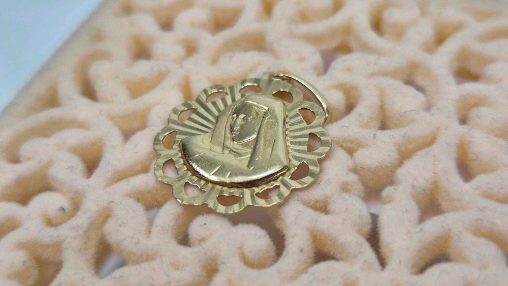 Złota zawieszka maryja 585 1,34g