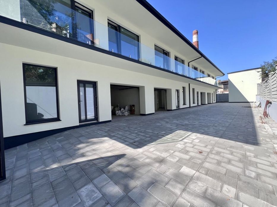 Продаж Котеджів в самому центрі