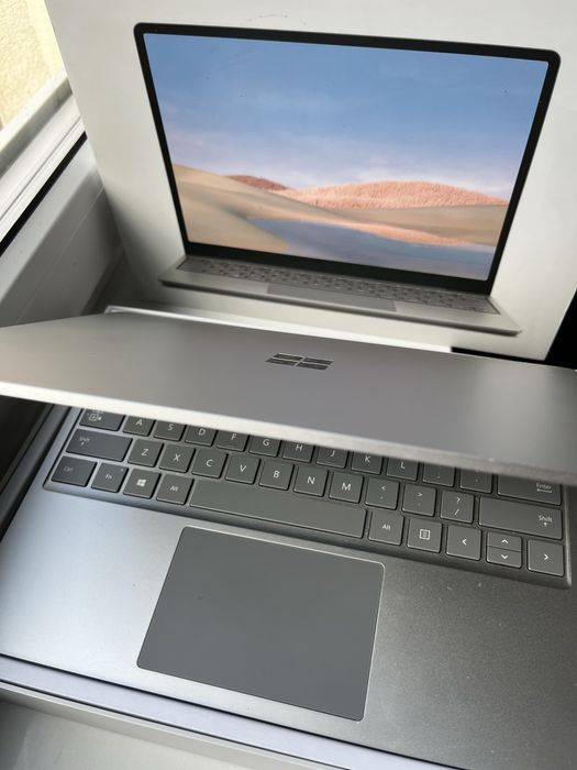 Laptop Microsoft Surface Laptop Go model 1943