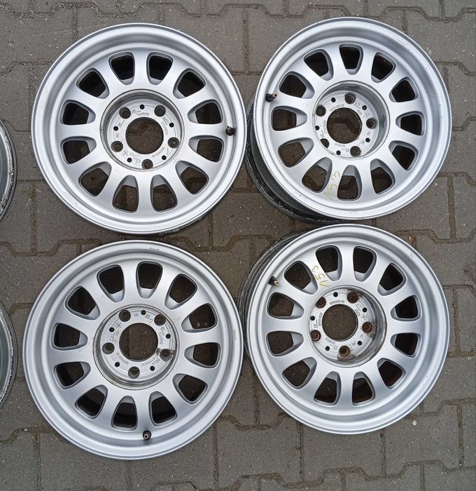 Felgi aluminiowe BMW 5x120 7Jx15 ET20 Nr.153