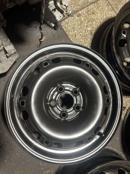 FS34 Komplet felg stalowych 15” 5x100