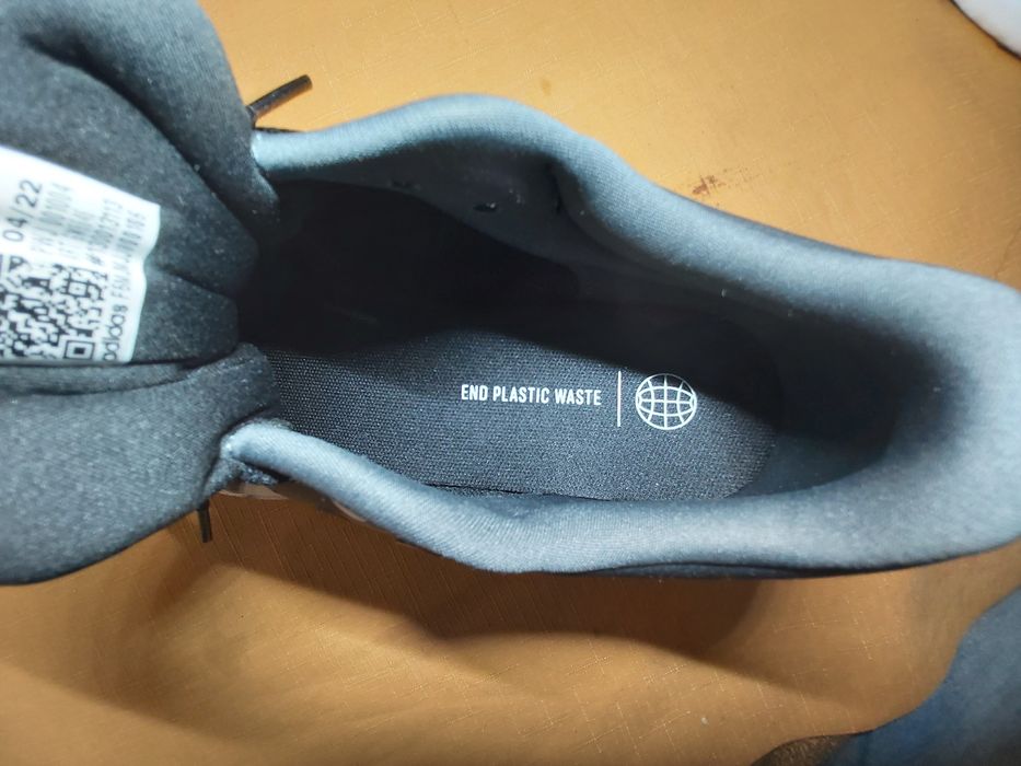 Adidas 42 RESPONSE buty sportowe męskie exclusive black edition