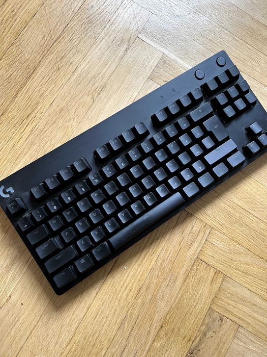 Клавіатура Logitech G Pro (провідна)