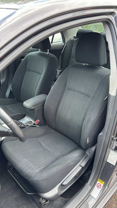 Toyota corolla salon polska