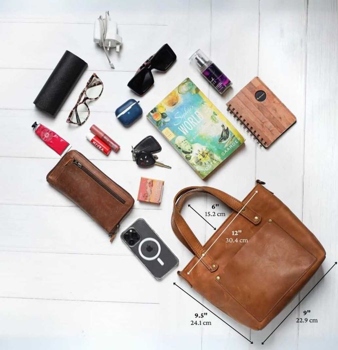 Saddle brown tote bag. Handcrafted 100 %