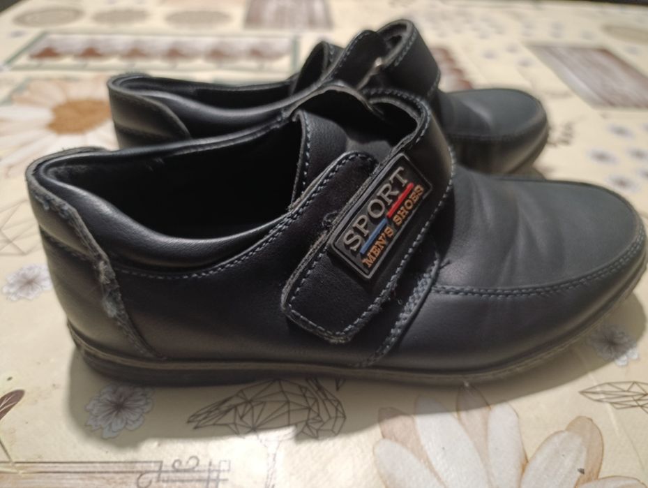 Туфли на липучке для мальчика р.31,длина по стельке 22 см(кожа).