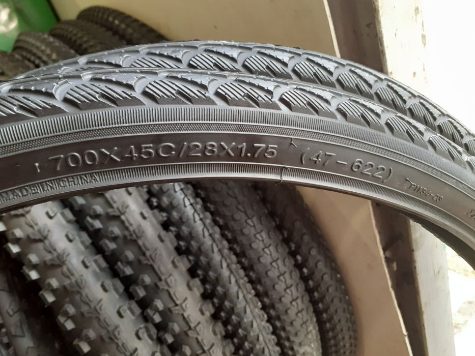 Антипрокольная покрышка/шина Wanda COMPASS 28х1.75(47-622).