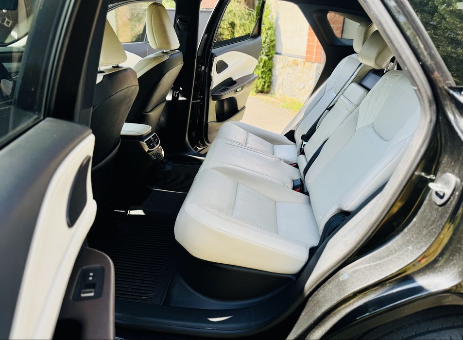 Lexsus RX350 2023рік 2.4 AWD Premium V