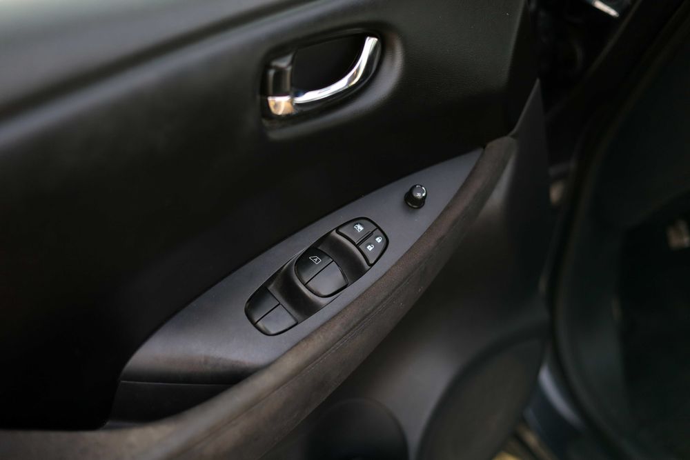 Nissan Leaf 2013  FL (модельний 2014) 24 kWh друга модивікація