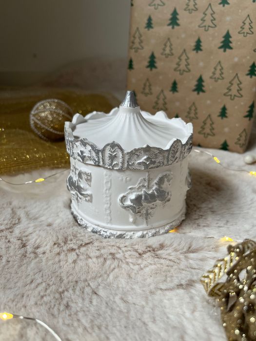 Carrossel porta jóias prateado