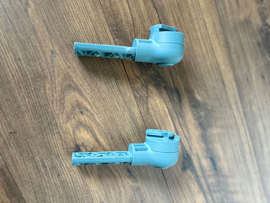 Cybex Lemo Adapter Set - zestaw adapterów do mocowania na krzesełku.