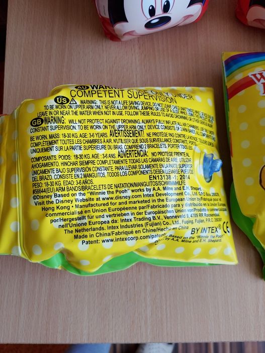 Rękawki ochronne na basen
