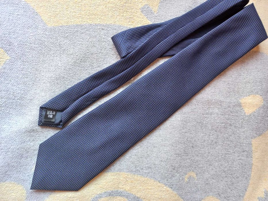 Синий галстук деловой  в точку классика варианты бренды