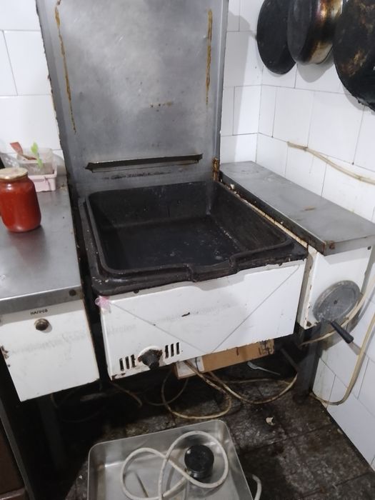 Продам электро поверхню жаровню