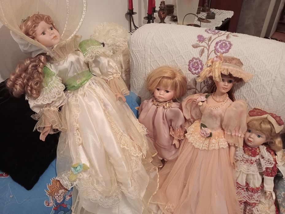 Venda de bonecas de porcelana