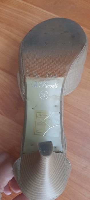 Sandały na szpilce