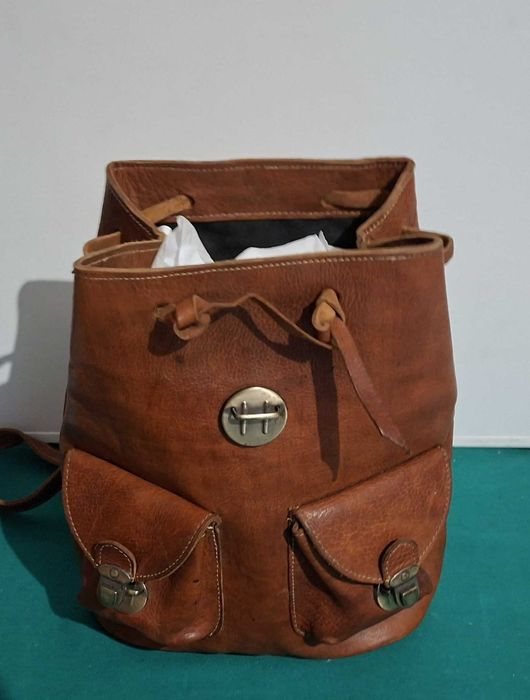Caça - Mochila antiga de couro / cabedal forte