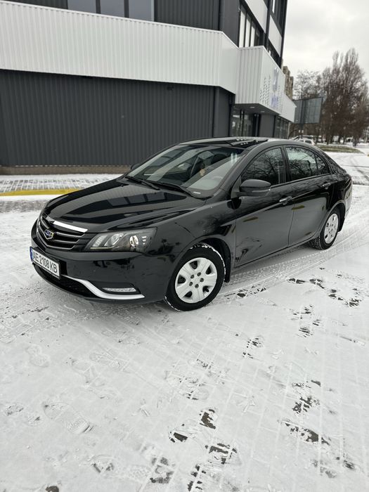 Ідеальний стан! Рідний пробіг 60 тис км! Один власник з салону! Повністю обслужена, на зимовій резині, літня рідна в хорошому стані, авто на безключовому доступі, старт стоп, кондиціонер, підігрів сидінь! Кому реально хороше доглянуте
авто - телефонуйте!!!