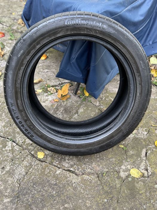 Продам самоклеюще колесо Continental ContiSportContack5 235/45 R17