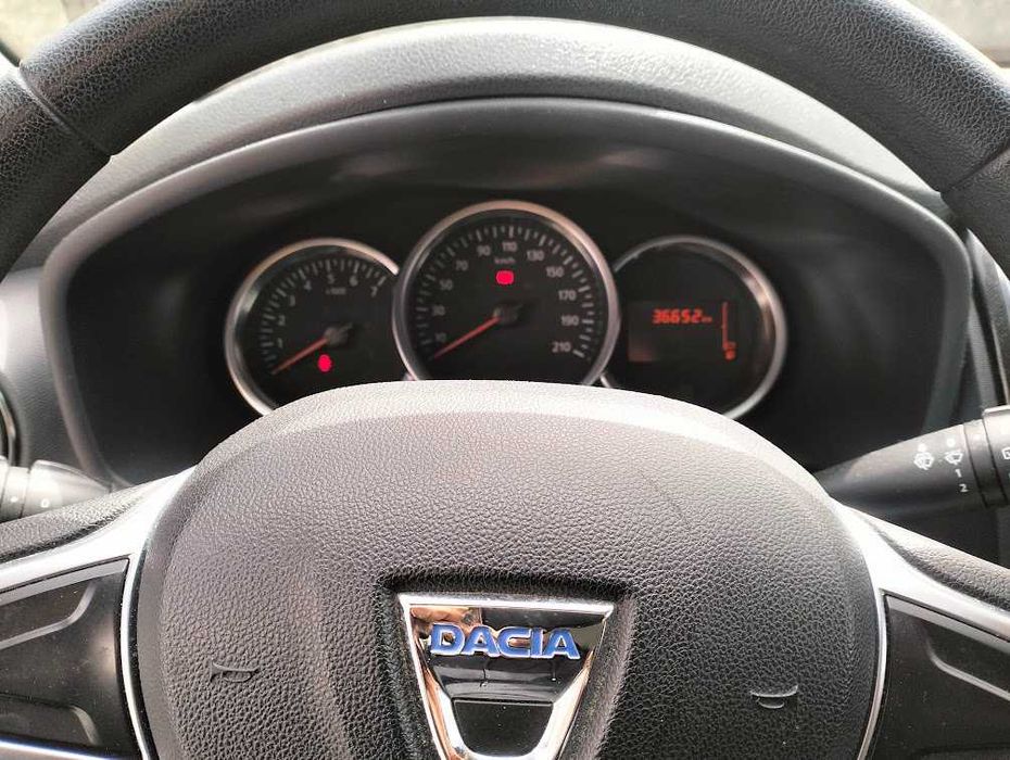 Dacia Logan MCV gasolina SEMI NOVO