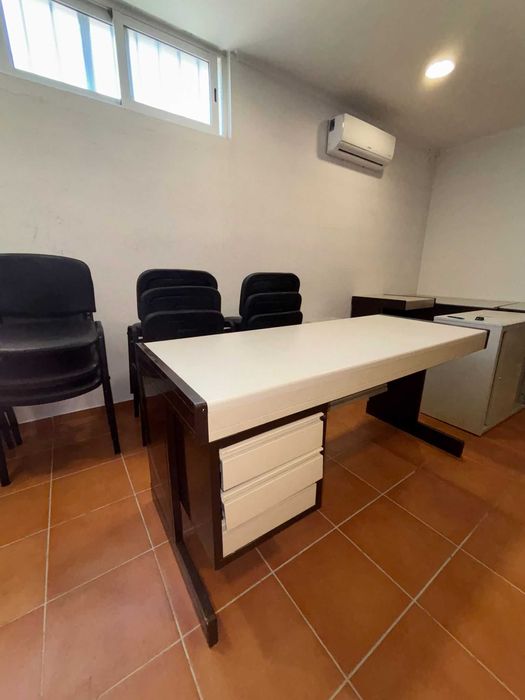 Lote de 3 Secretárias de Escritório com Gavetas – Robusta e Funcional