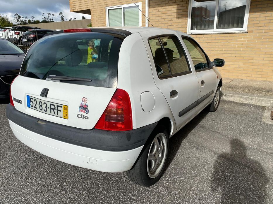 Renault Clio 2002 — photo 3
