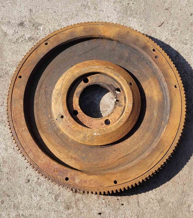 Маховик дровокол.