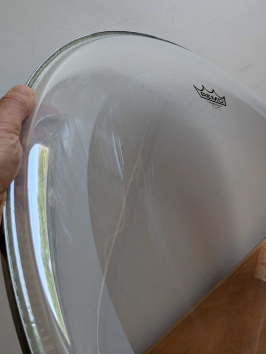 Pele bombo Remo Powerstroke 4 (24")