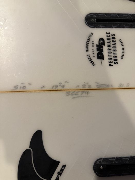 Prancha de surf DHD The twin 5’10