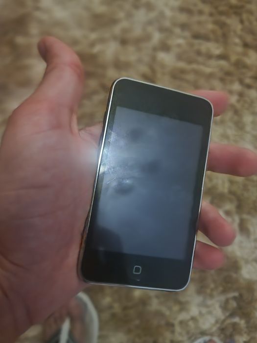 iPod Touch 2ª Gen 32GB (A1288) + Cabo – Para Utilizar/Peças / Reparar