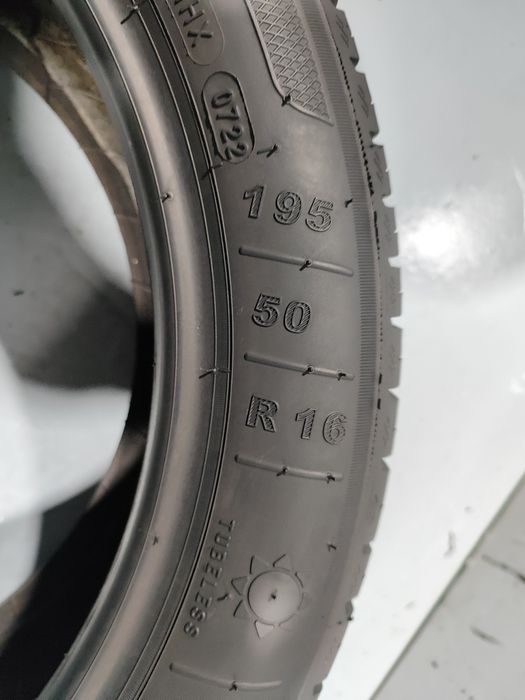 2 pneus semi novos 195-50R19 Michelin - Oferta dos Portes