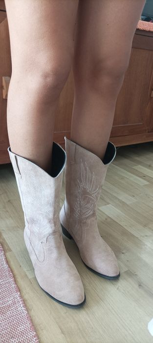 Botas cano alto beje