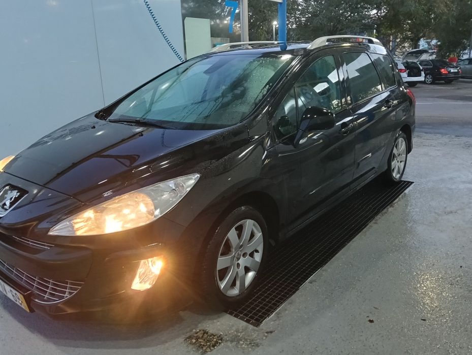 Peugeot 308 SW 1.6 DIESEL 7 lugares