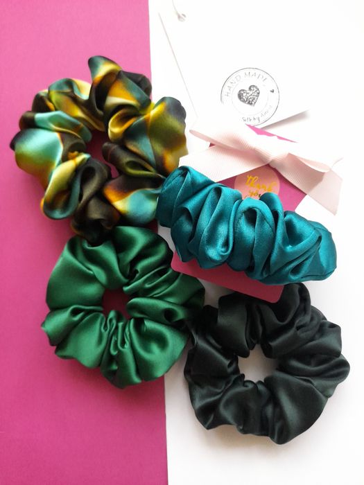 4 jedwabne scrunchie zielony turkus